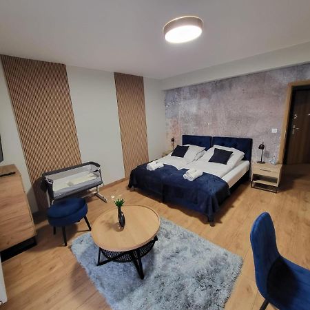 Apartamenty Hallera 4 Jarocin Exteriör bild