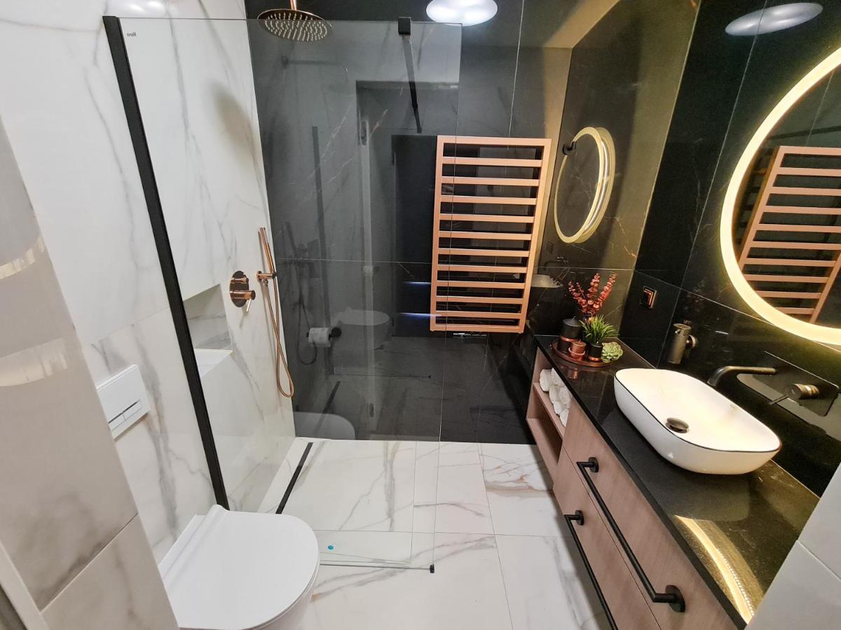 Apartamenty Hallera 4 Jarocin Exteriör bild