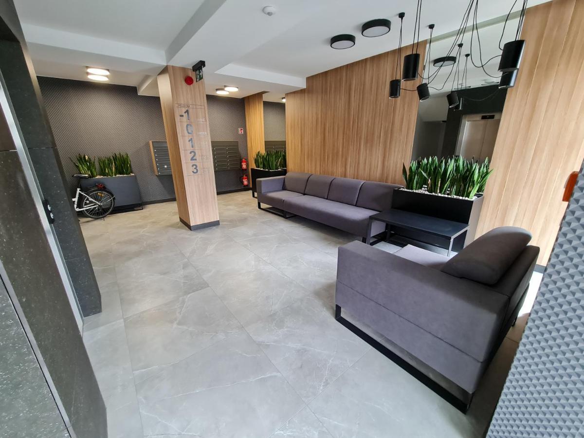 Apartamenty Hallera 4 Jarocin Exteriör bild