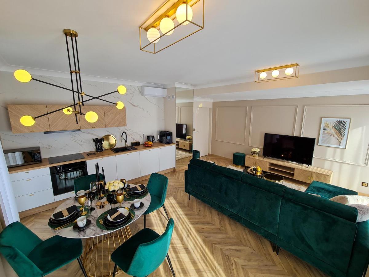 Apartamenty Hallera 4 Jarocin Exteriör bild