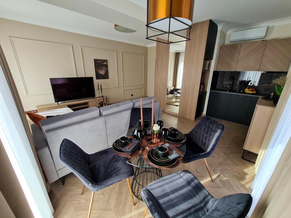 Apartamenty Hallera 4 Jarocin Exteriör bild