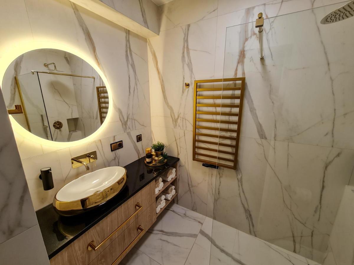 Apartamenty Hallera 4 Jarocin Exteriör bild