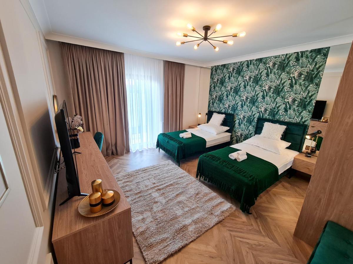 Apartamenty Hallera 4 Jarocin Exteriör bild